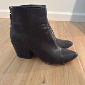 Dolce Vita Black Leather Ankle Boots